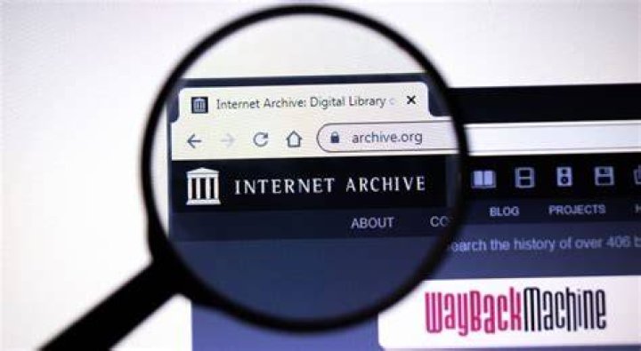 Online privacy and security for archive site browsing