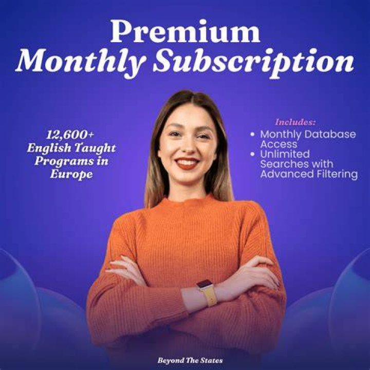 Premium comic reading subscription and store model